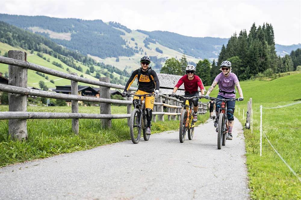Bike touring in Saalbach
